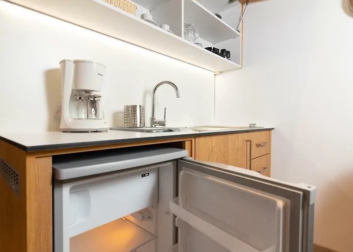 F & B Collection - Seaview Minilux * Salonic