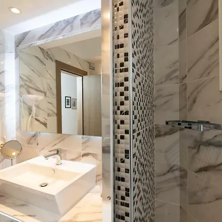 Апартаменты F & B Collection - Seaview Minilux