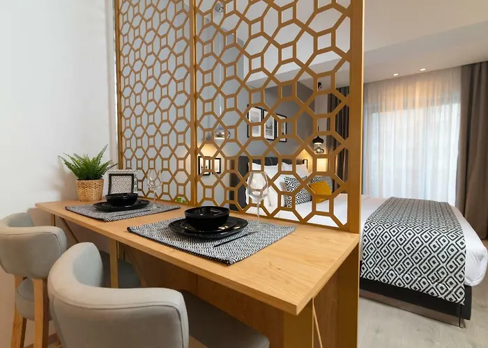 F & B Collection - Seaview Minilux *